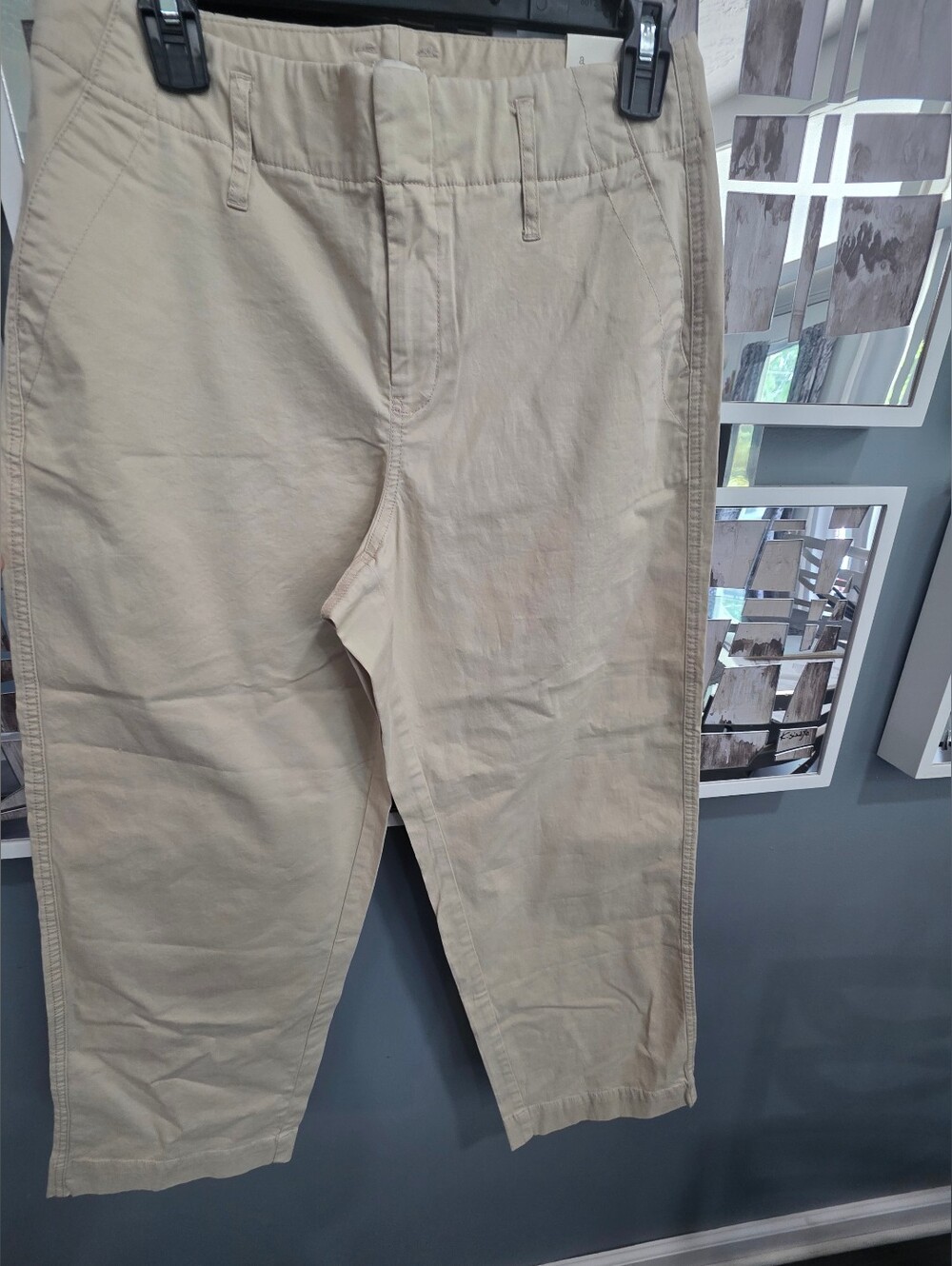 Women's Classic Khaki Pants - Beige. Size 6
